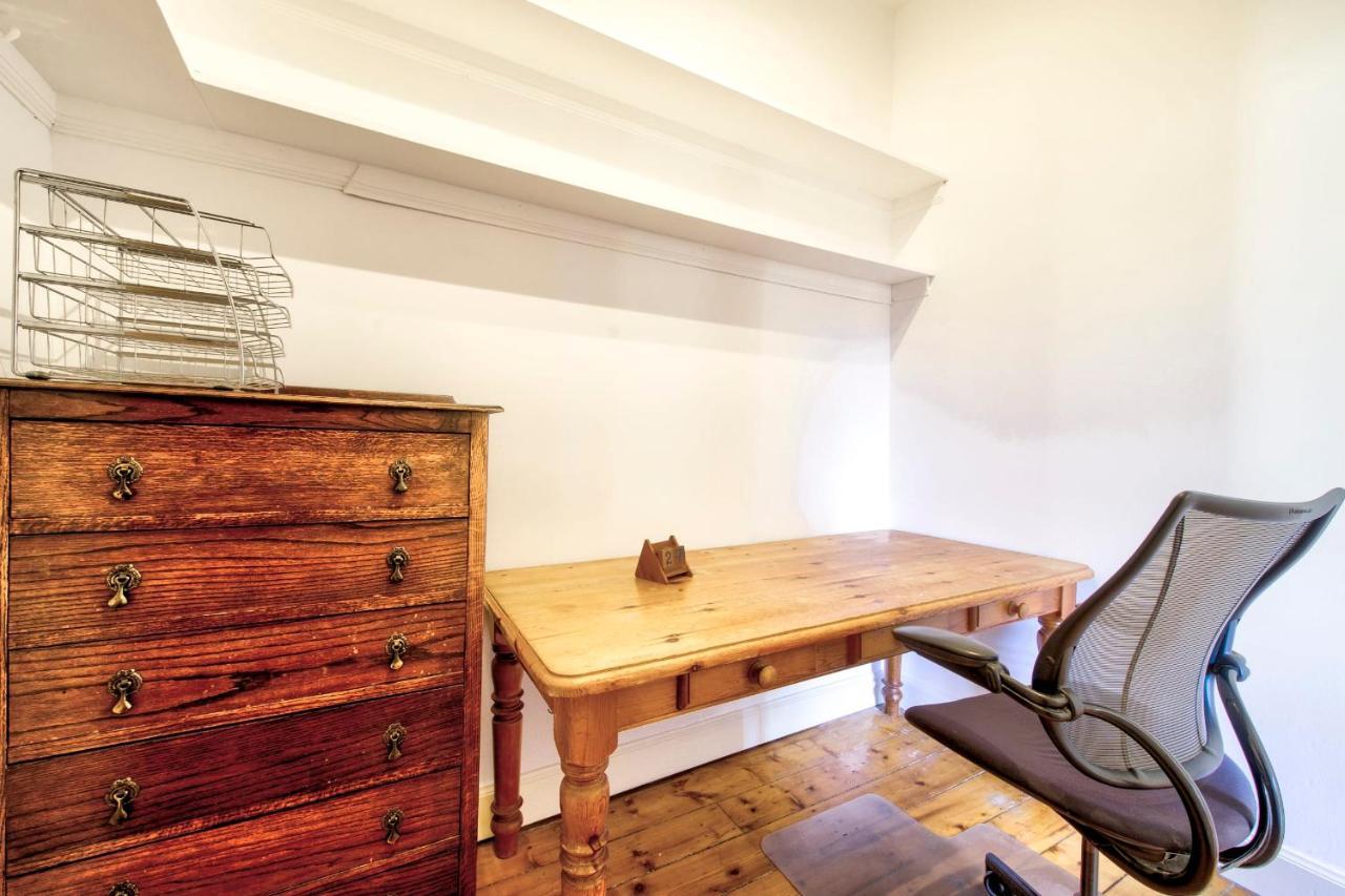 Guestready - Central & Comfortable 2Br Apartment エディンバラ エクステリア 写真